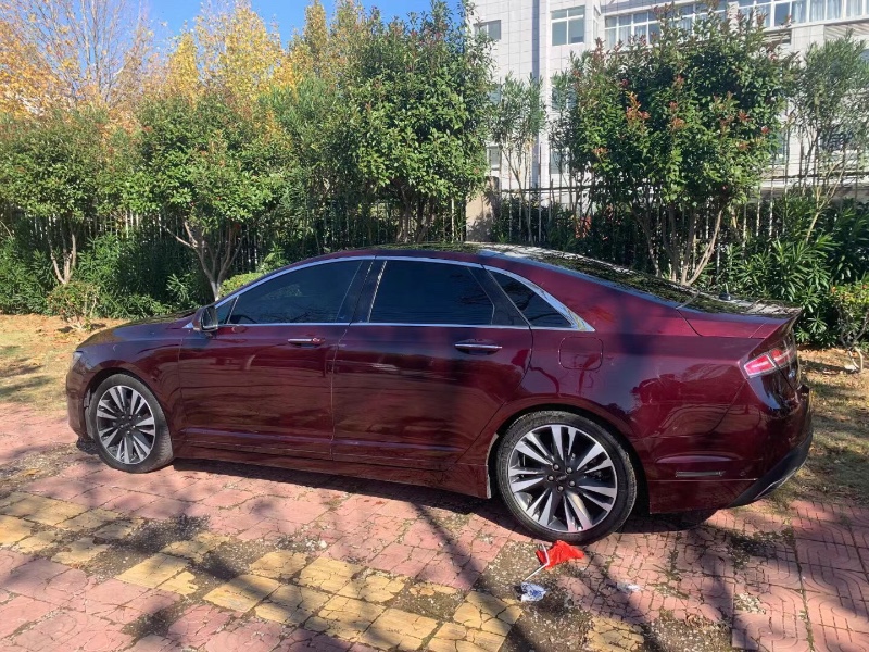 銅陵18年林肯MKZ1