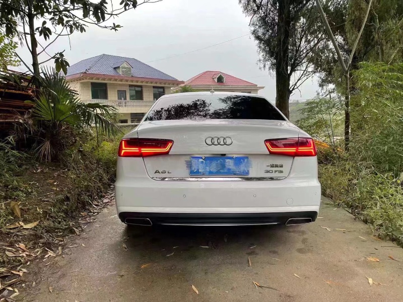 常德17年奧迪A6L8