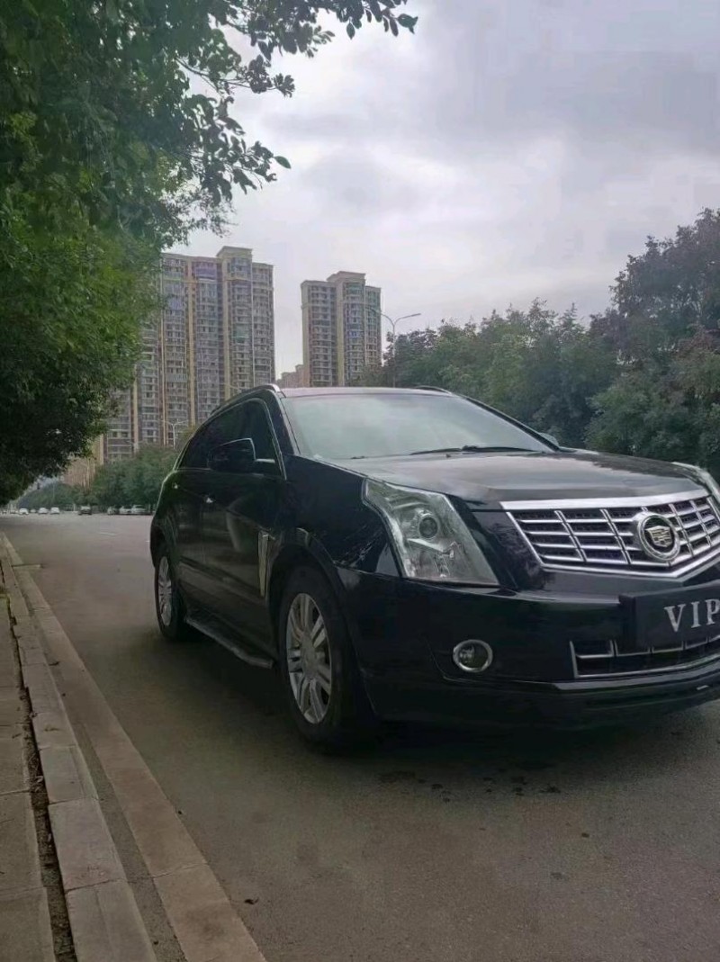 黔西南15年凱迪拉克SRX3