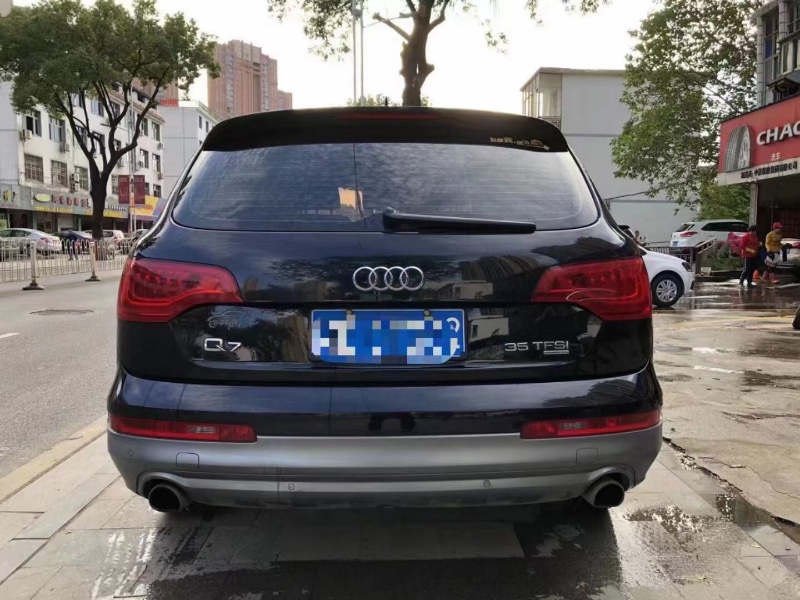 九江14年奧迪Q76