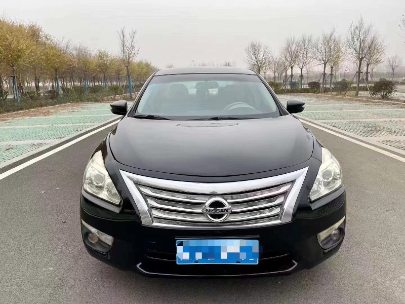 煙臺13年日產天籟1