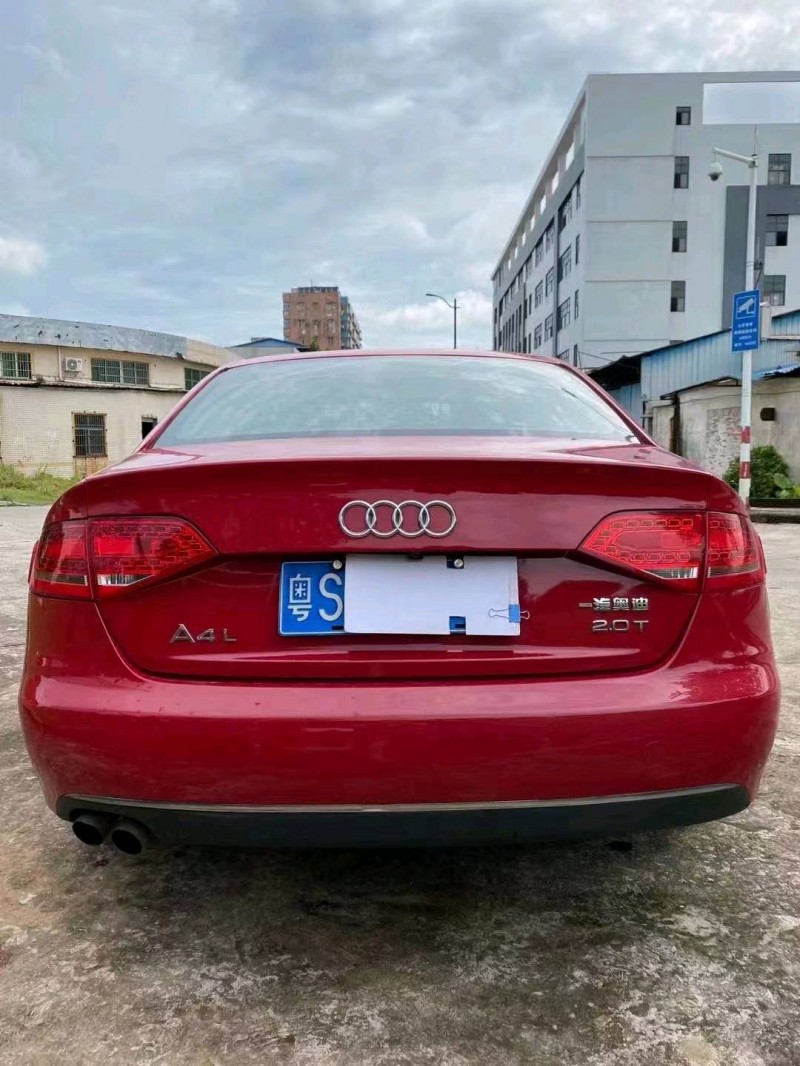 江門12年奧迪A4L8