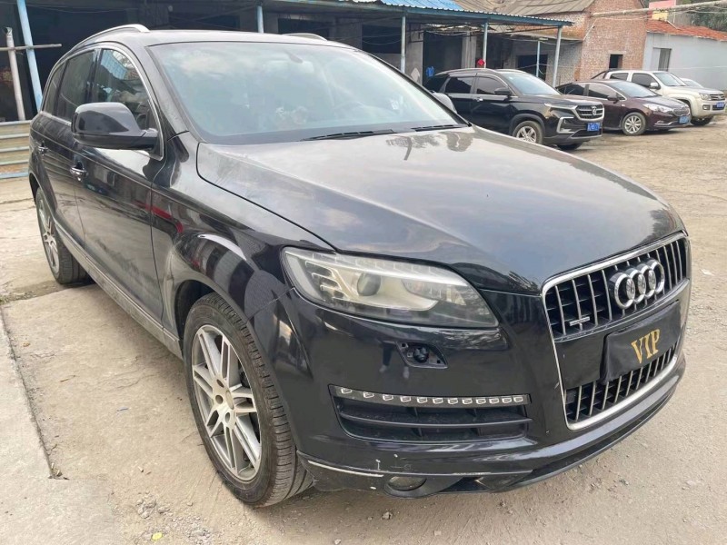 济宁11年奥迪Q73