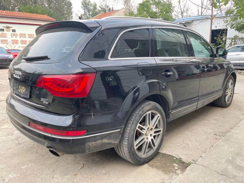 济宁11年奥迪Q74