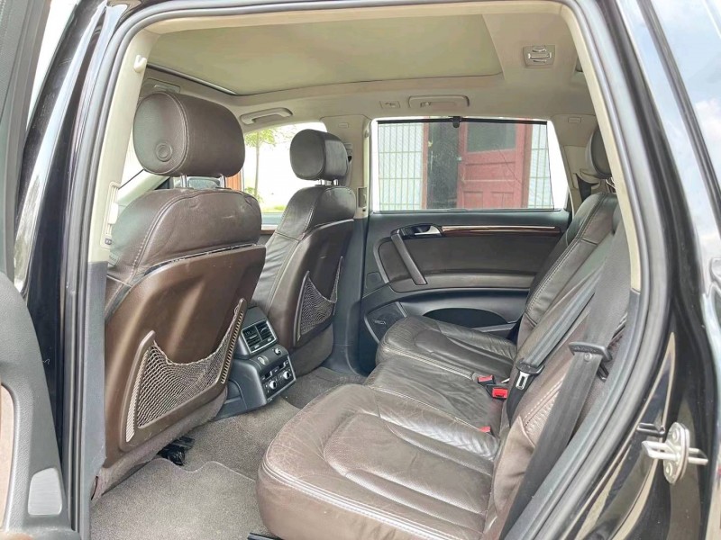 济宁11年奥迪Q79