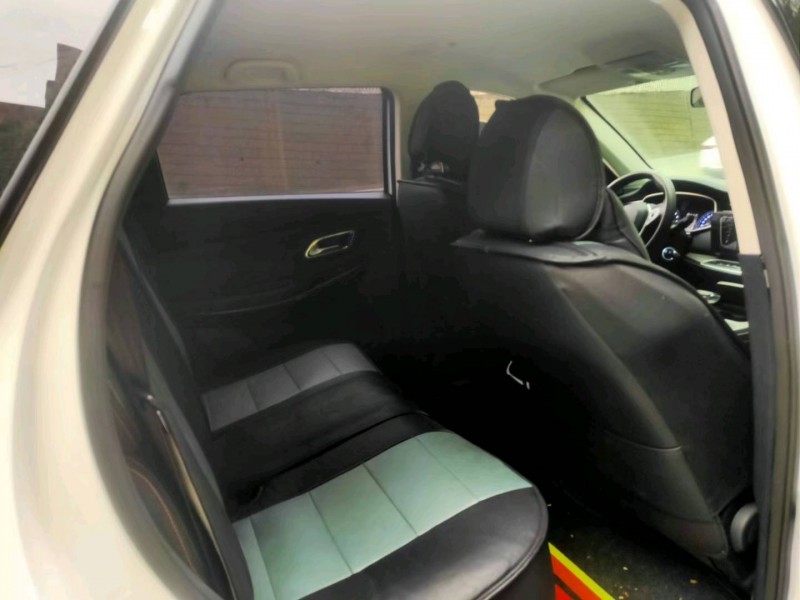 貴陽20年長安汽車歐尚3