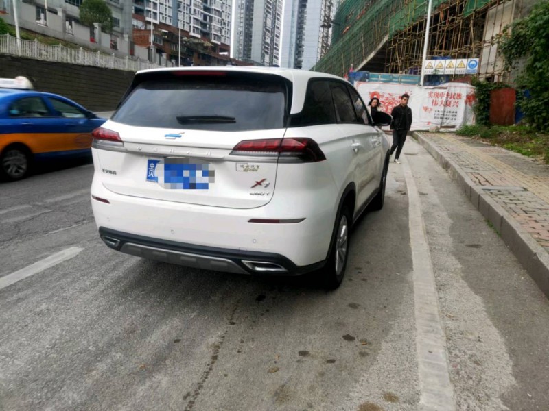 貴陽20年長安汽車歐尚6