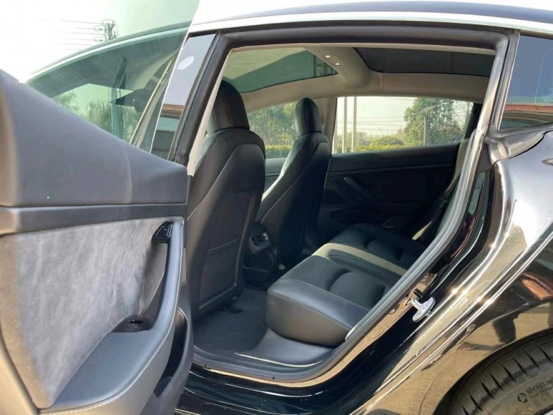鹽城20年特斯拉MODEL 35