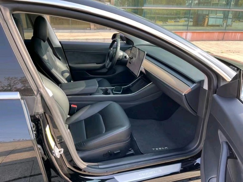 鹽城20年特斯拉MODEL 36