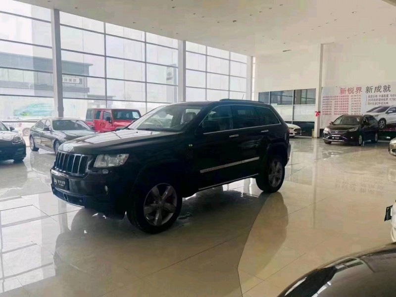 邢臺11年Jeep大切諾基3