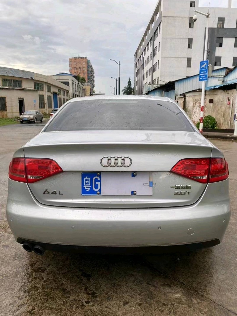 江門12年奧迪A4L8