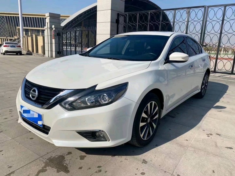 泰安17年日產天籟2