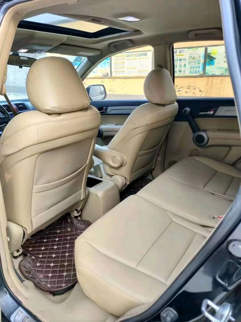 泰安10年本田CR-V9