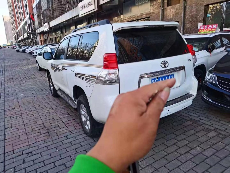 枣庄11年丰田普拉多4