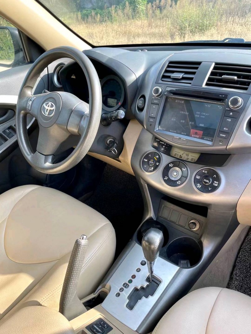 臨沂12年豐田RAV45