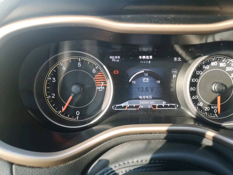 株洲17年Jeep自由光5