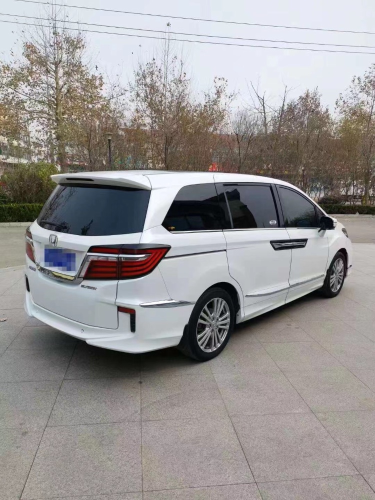 东营16年本田艾力绅8