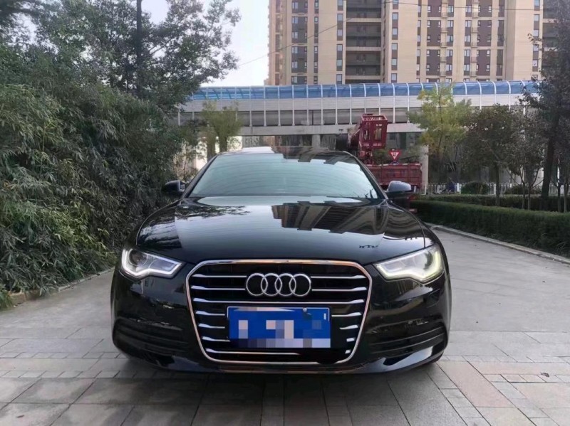 東營14年奧迪A6L8
