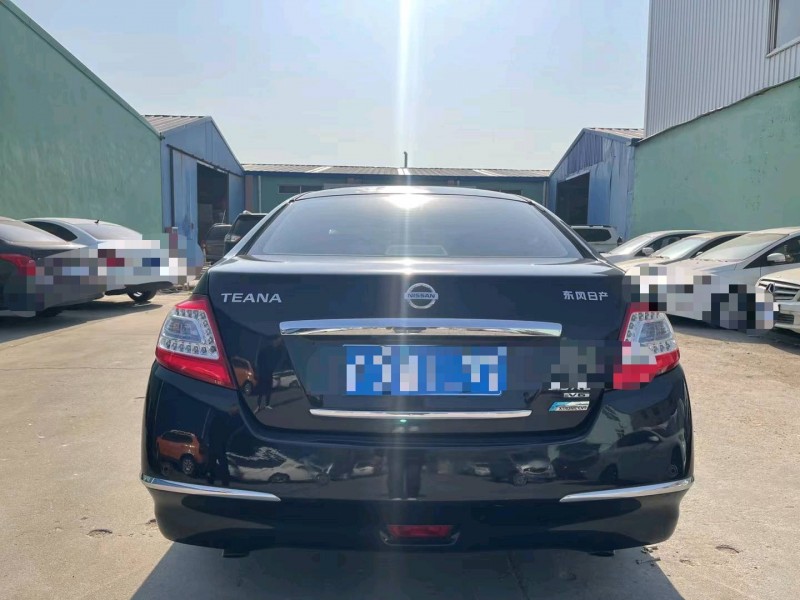 青岛12年日产天籁9