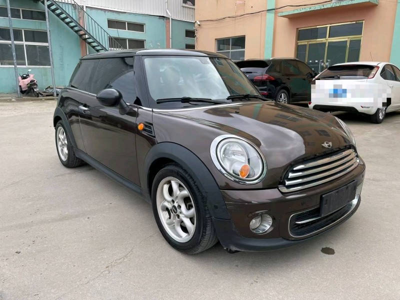 青島12年寶馬MINI3