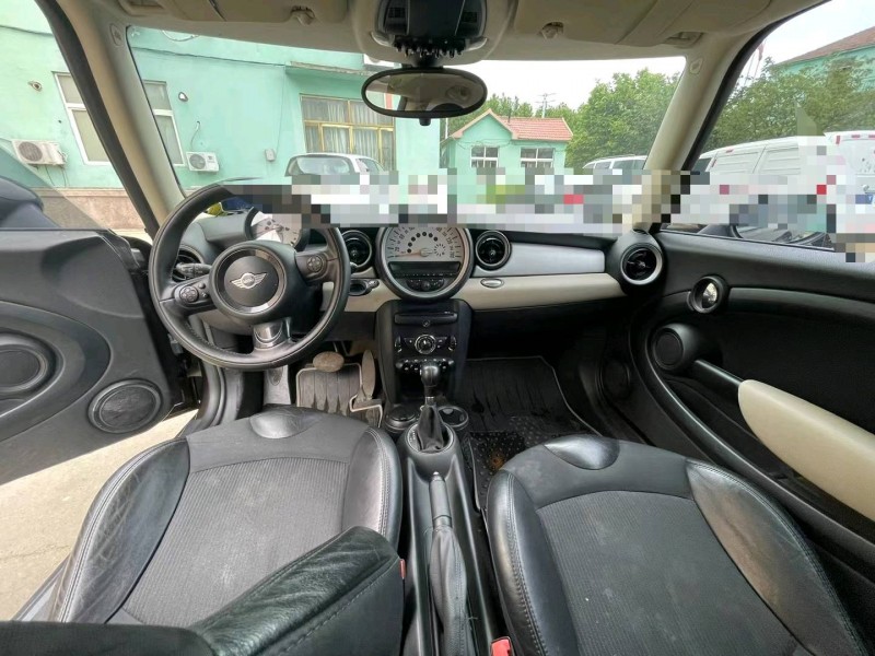 青島12年寶馬MINI5