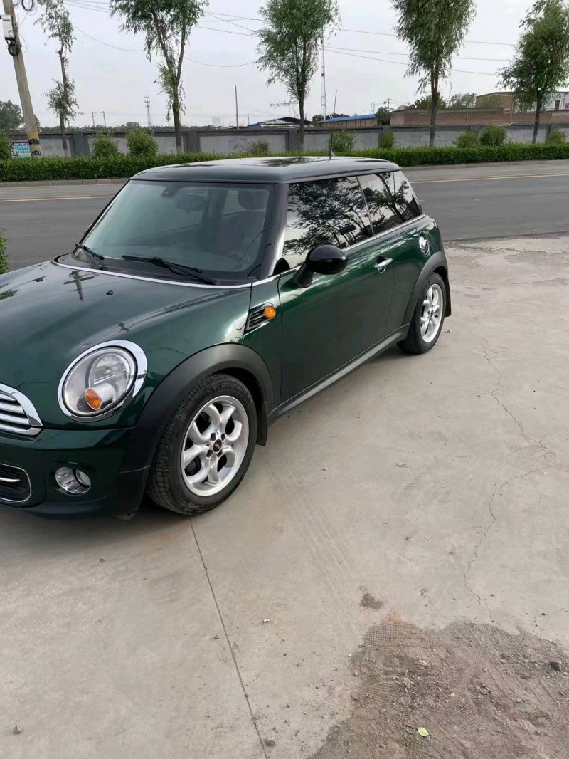 呂梁10年寶馬MINI5