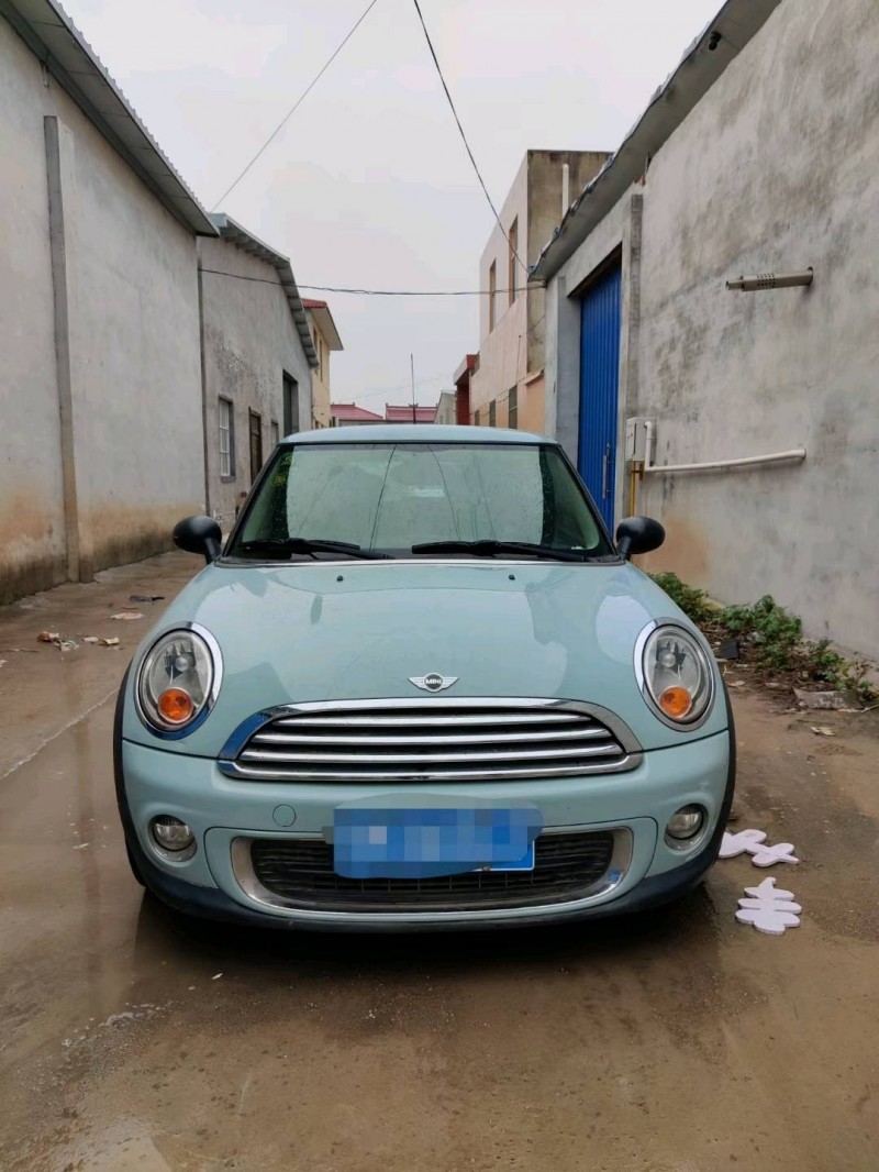 運城12年寶馬MINI1