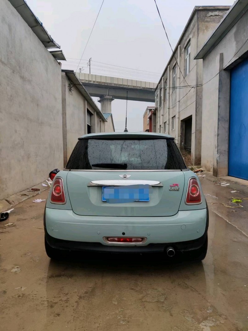 運城12年寶馬MINI5