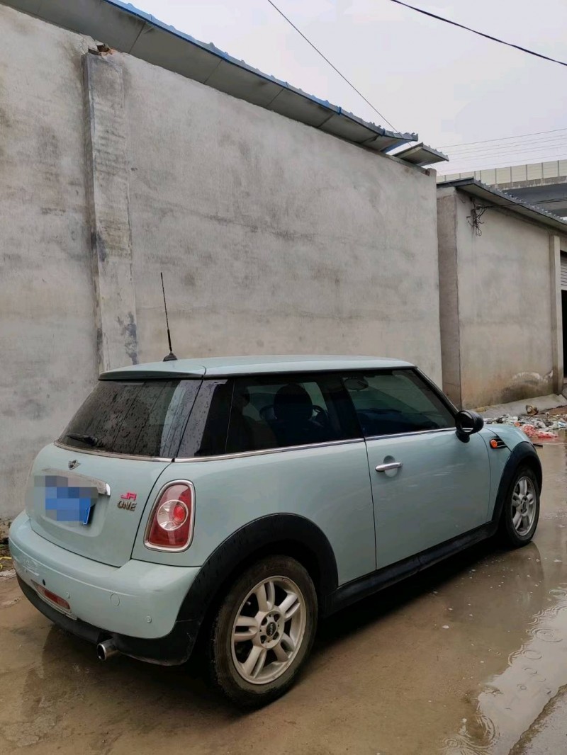 運城12年寶馬MINI7
