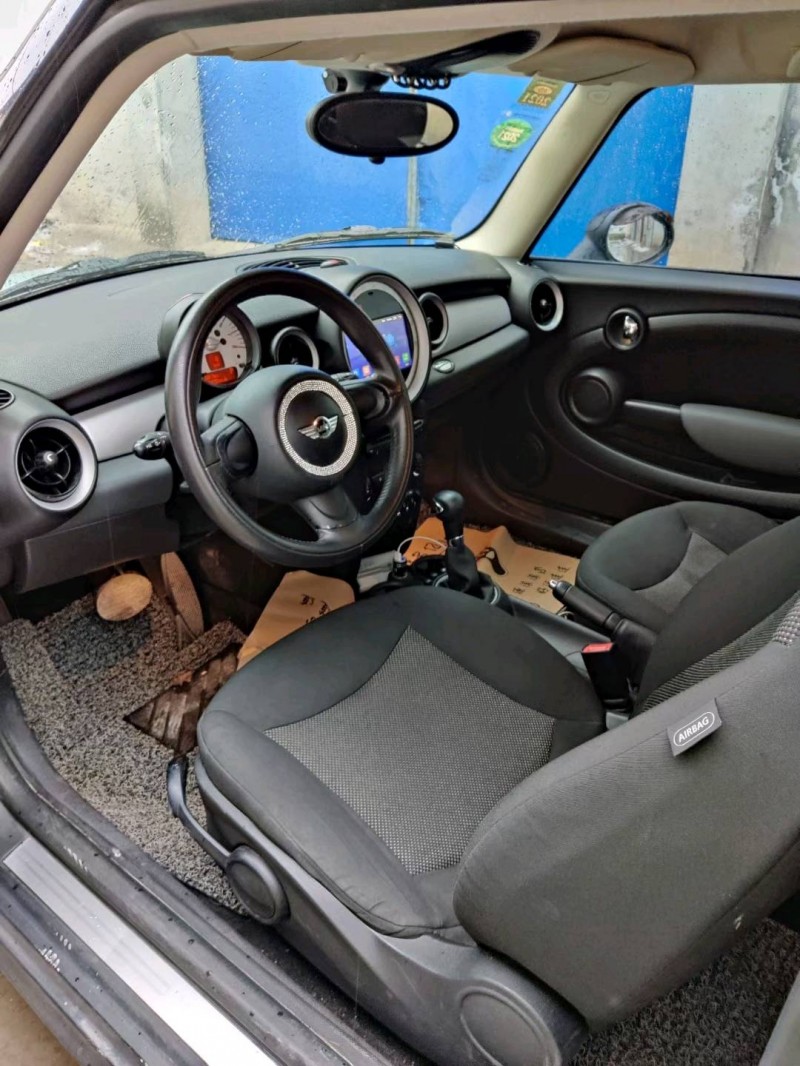 運城12年寶馬MINI8