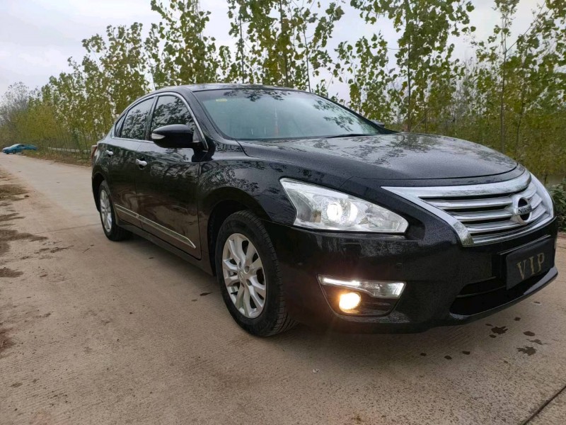 徐州15年日產天籟2