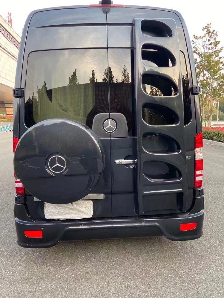 东营14年奔驰斯宾特6