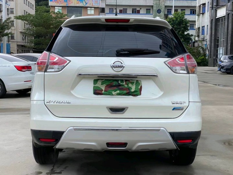 東莞17年日產奇駿9