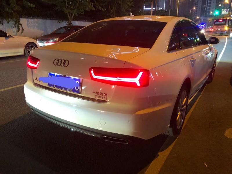 成都17年奧迪A6L3