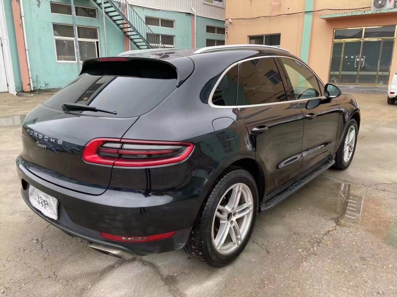 青島14年保時捷Macan8