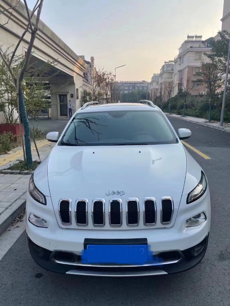常州18年Jeep自由光1