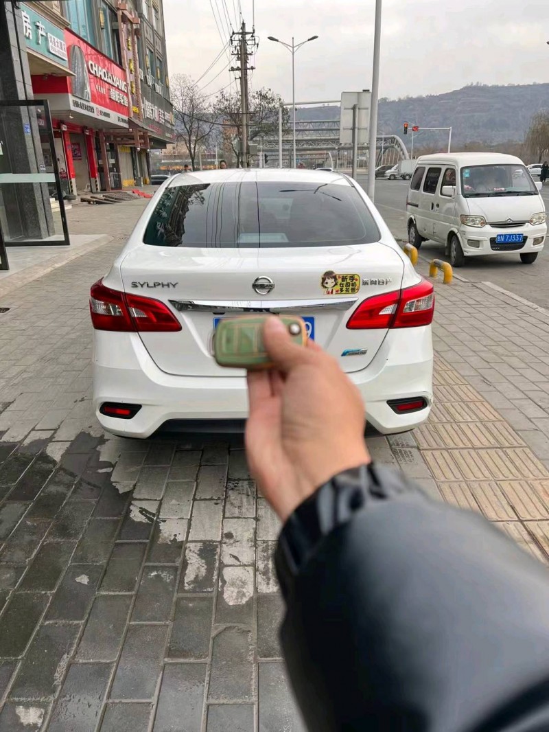 臨夏19年日產軒逸3