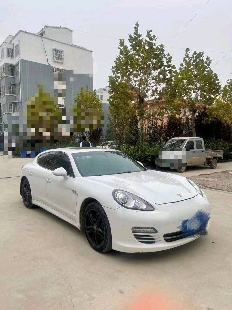 濟寧13年保時捷帕拉梅拉3