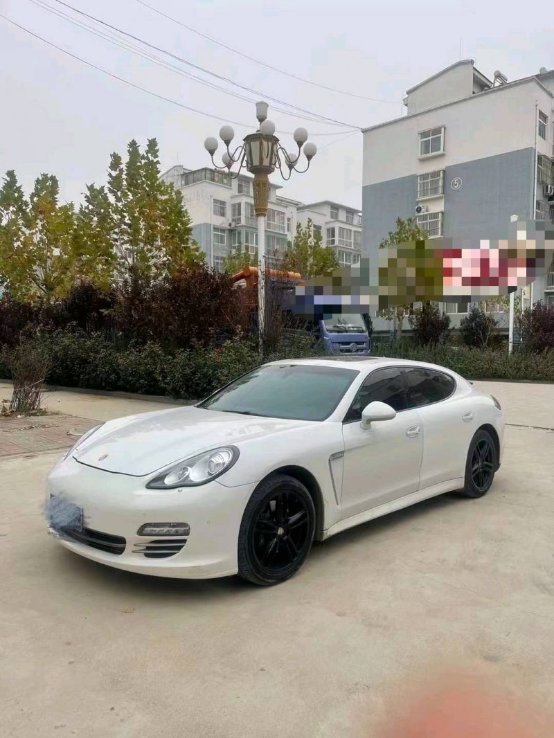 濟寧13年保時捷帕拉梅拉2