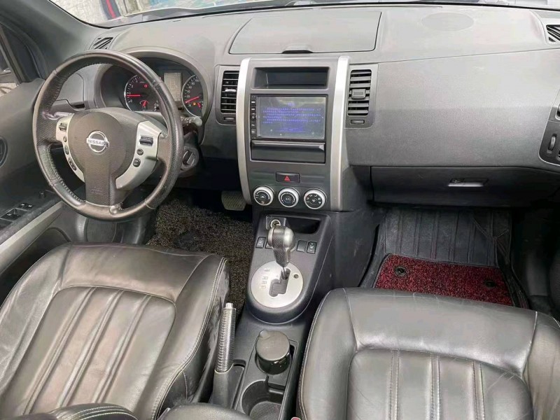 重慶12年日產奇駿5