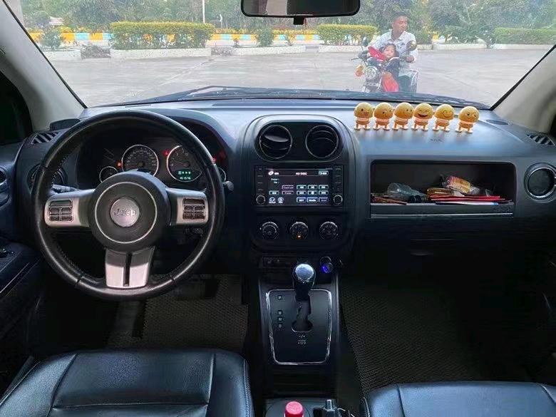 廣州13年Jeep指南者8