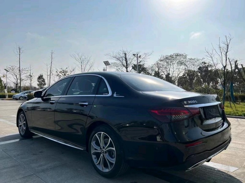 鹽城21年奔馳E8
