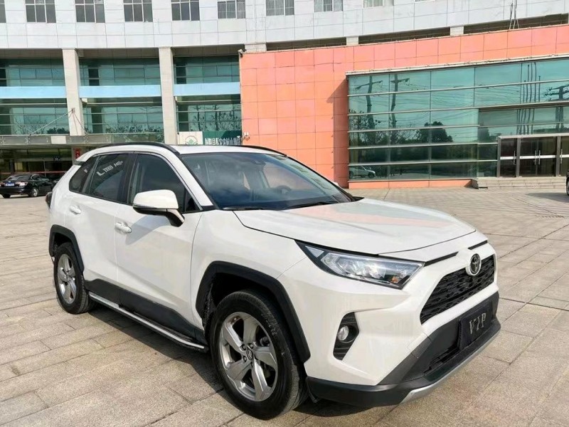 鹽城21年豐田RAV4榮放2