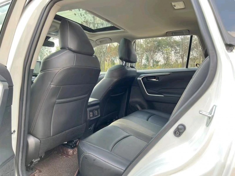 鹽城21年豐田RAV4榮放5