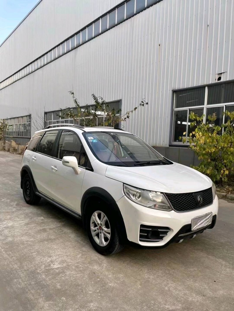 徐州16年东风景逸3