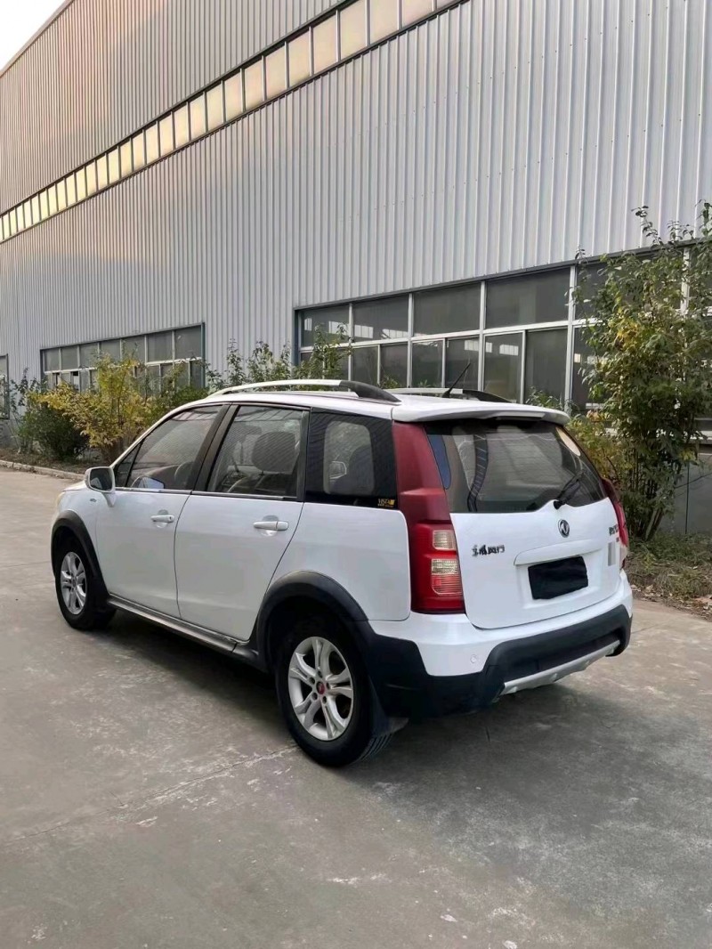 徐州16年东风景逸4