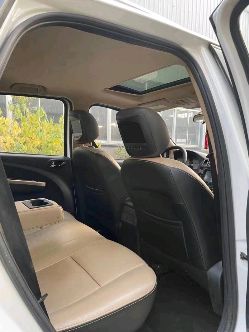 徐州16年东风景逸5