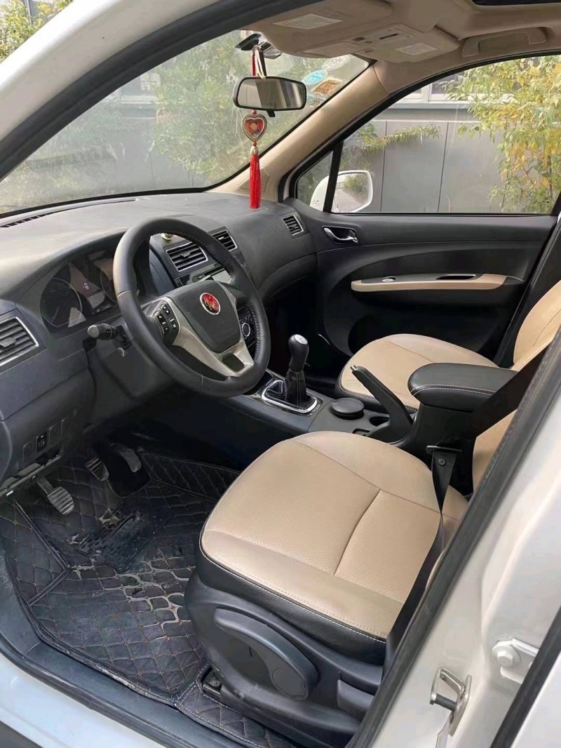 徐州16年东风景逸7