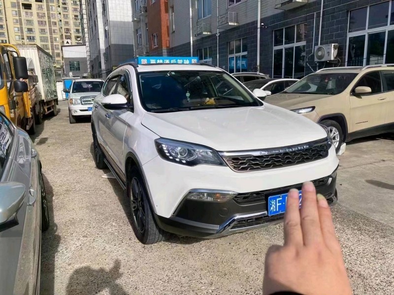 婁底19年獵豹汽車CS102