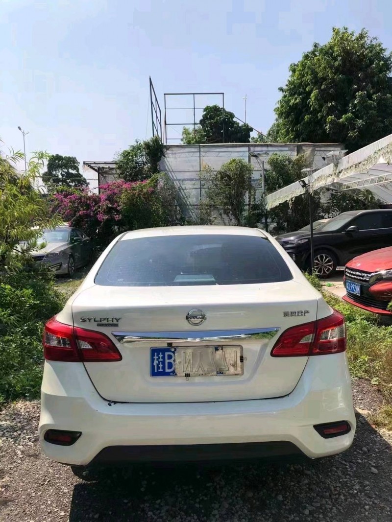 柳州19年日產軒逸5